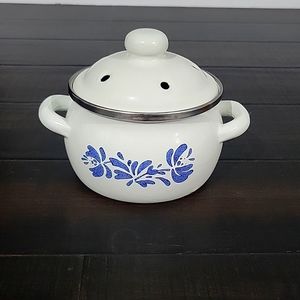 Vintage Pfaltzgraff Yorktowne Metal Potpourri Pot With Lid